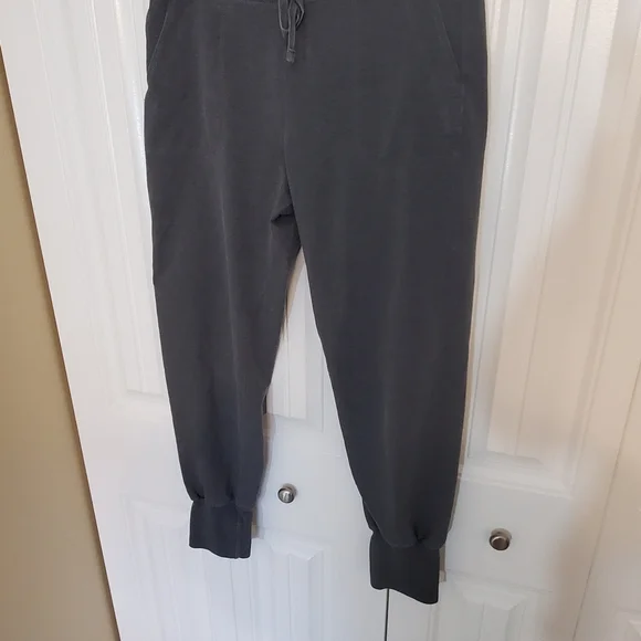 Patagonia Women's Gray Jogger Pants - Picture 5 of 5